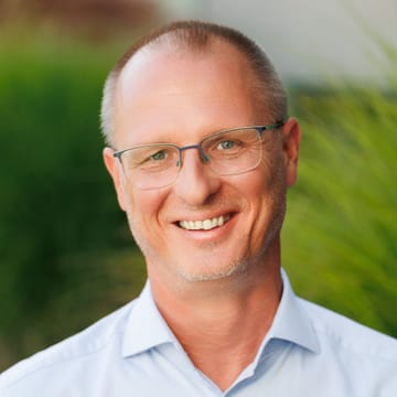 foto_TOG_FullResLight carre.jpg