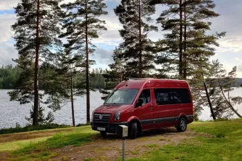 Unser selbstausgebauter VW Crafter, der es sogar in die Süddeutsche Zeitung geschafft hat