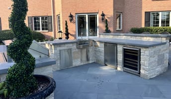 outdoor kitchen and bar