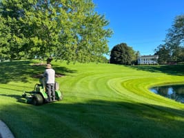 commercial landscaping lawn