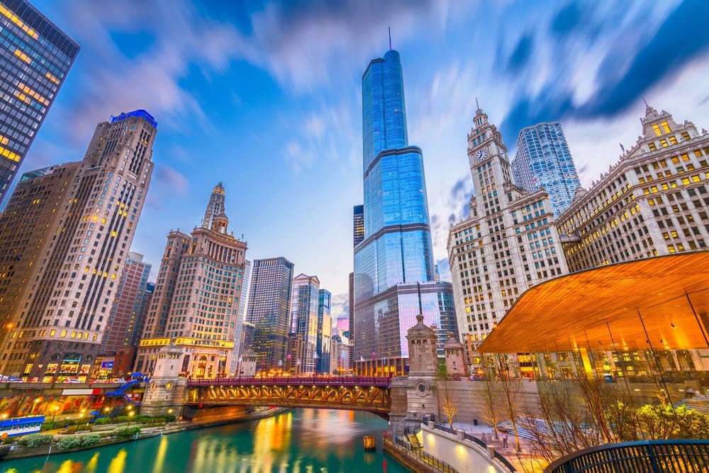 chicago-illinois-usa-cityscape-2025-03-24-00-51-16-utc.jpg