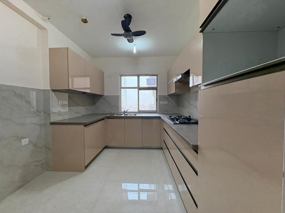 10-WhatsApp Image 2025-11-24 at 20.50.31.jpeg