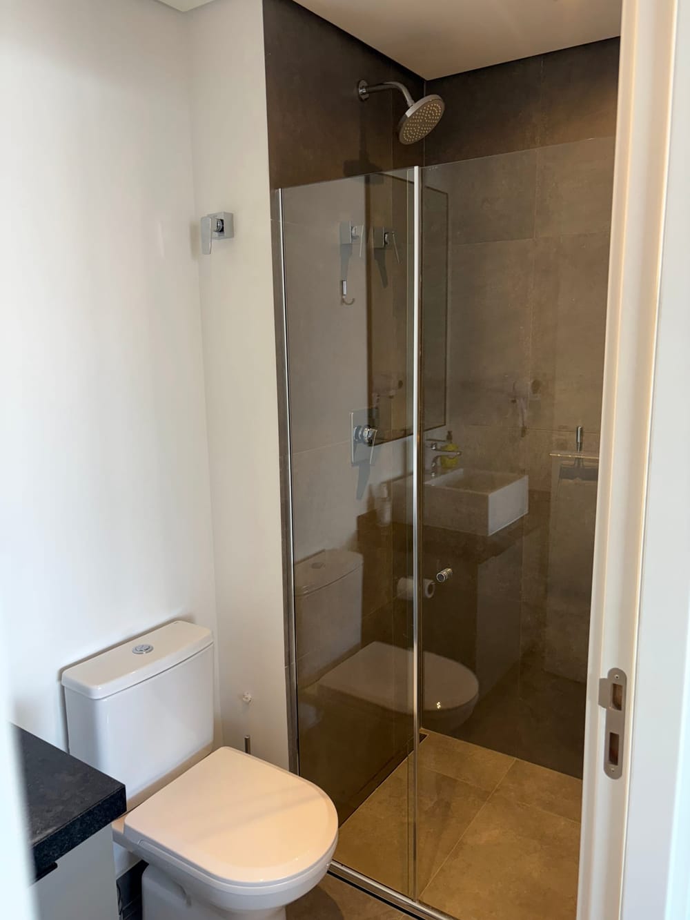 IMG_3178_bathroom copy.jpg