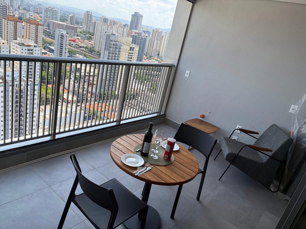 IMG_3194_balcony.jpg