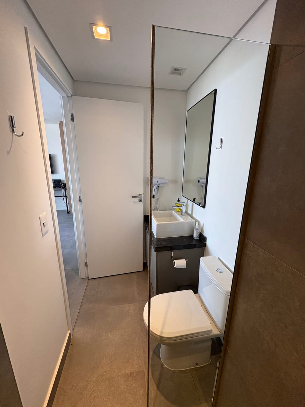IMG_3182_bathroom copy.jpg
