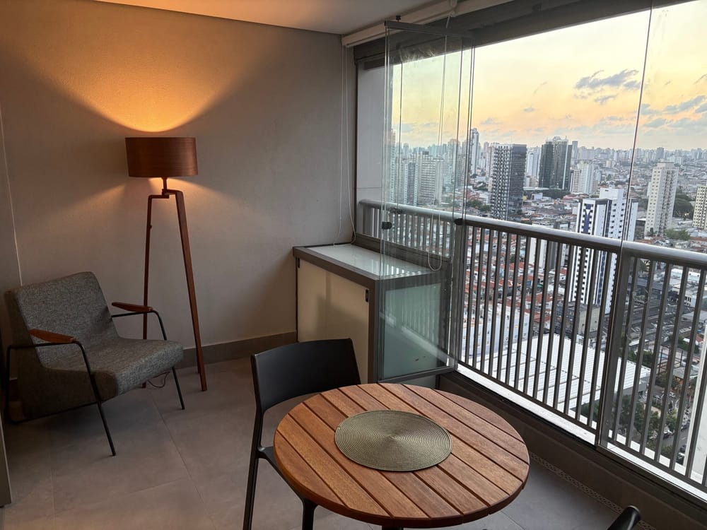 IMG_3367_balcony.jpg