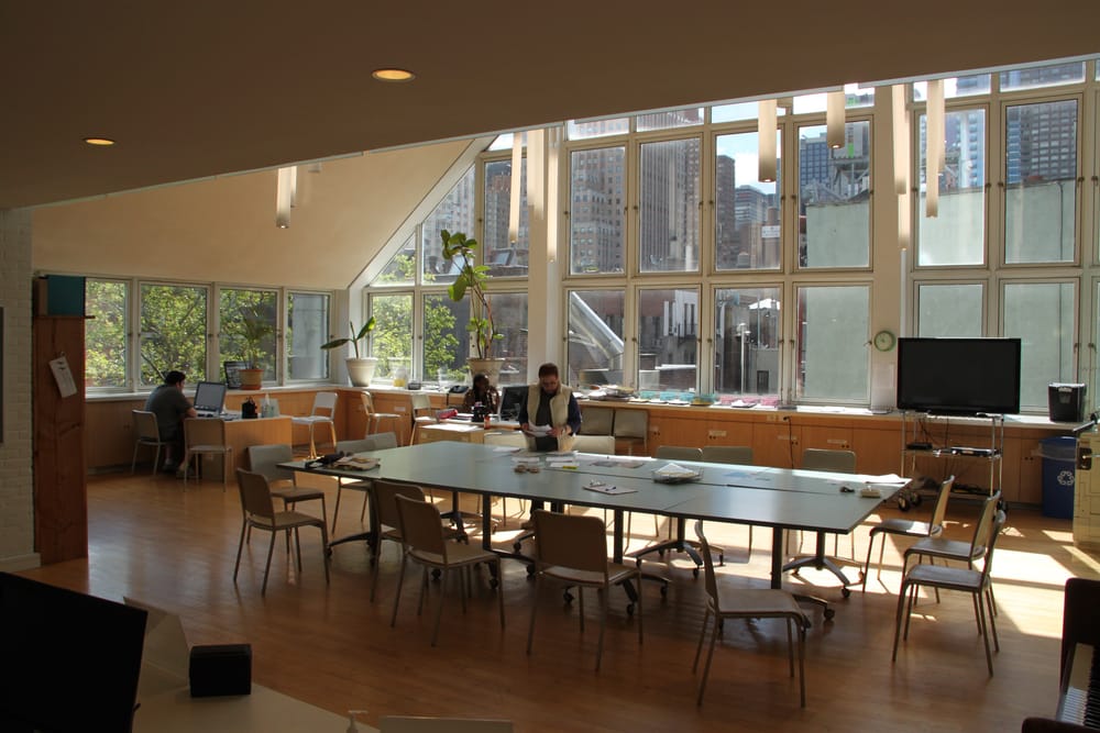 grand-sejour-lumineux-pour-accueillir-un-seminaire