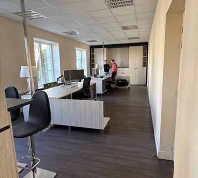 atelier-des-sucs-espace-coworking-bureaux-equipes-le-puy-en-velay.jpeg