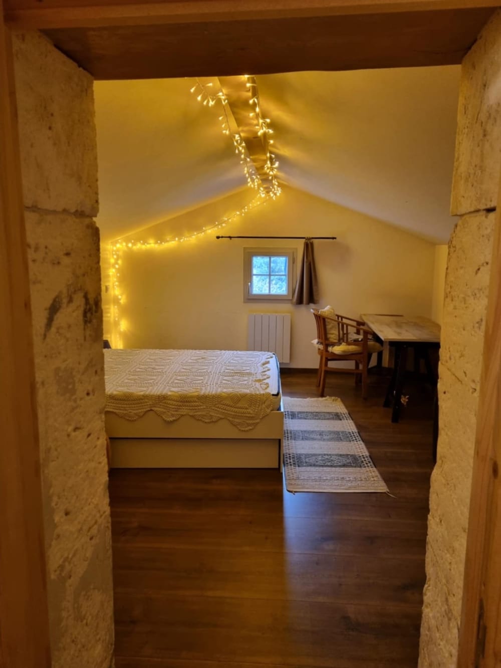 CHAMBRE 1.JPG