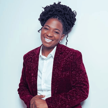 Tanaine_s Headshot.png