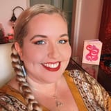 Ash headshot 2022.jpg