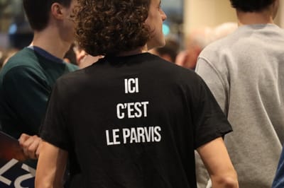 ici-c-est-le-parvis-solidaire.JPG