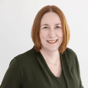 sarah dillingham headshot (2).png