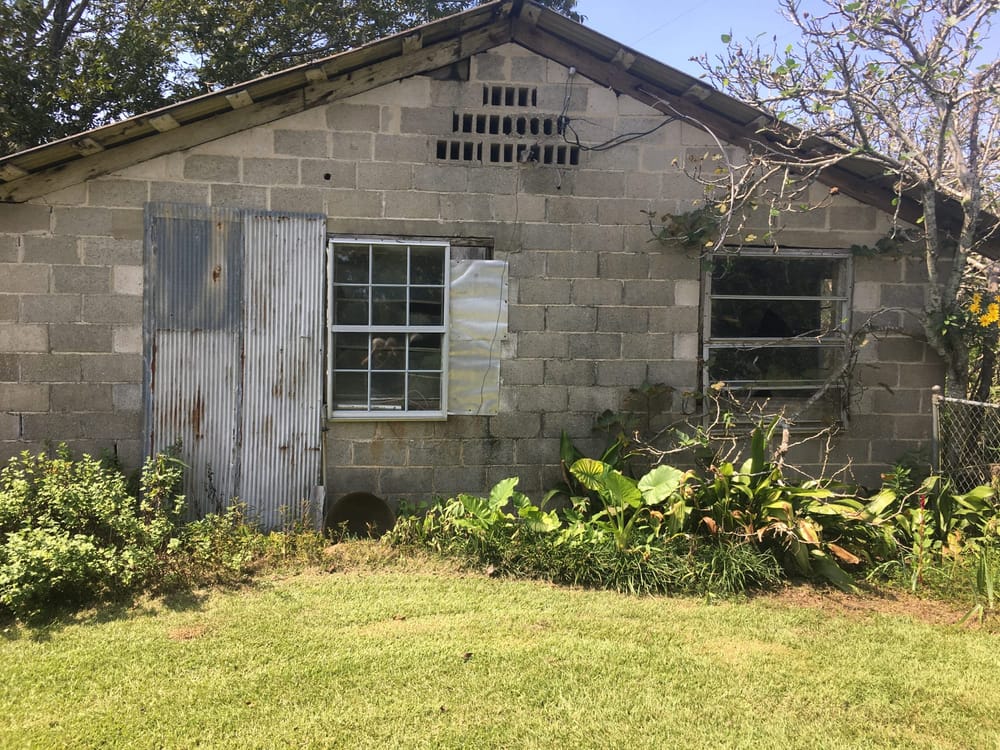 Dairy barn exterior east face before renovation