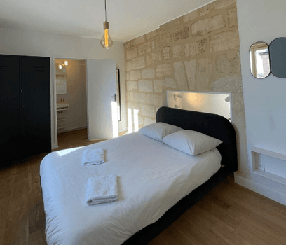 Chambre de l'appartement Gambetta