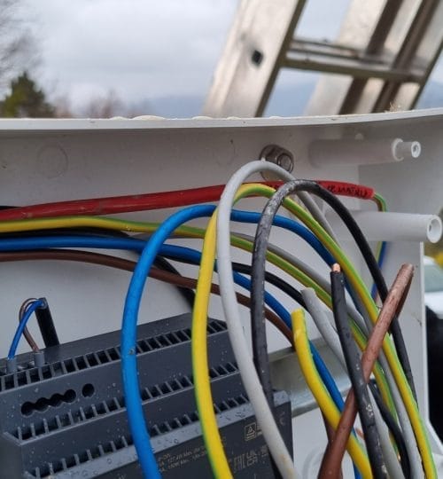 pv installation aresit polish company building solar trackers.jpg