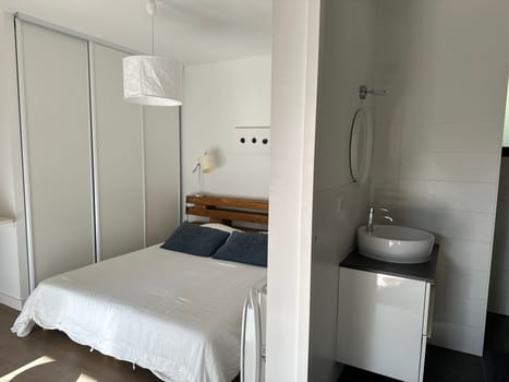 Chambre rez-de-chaussée avec salle d'eau maison Piraillan Cap Ferret