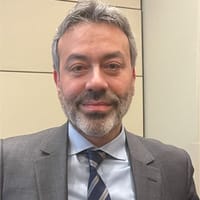 Headshot Goerge.jpeg