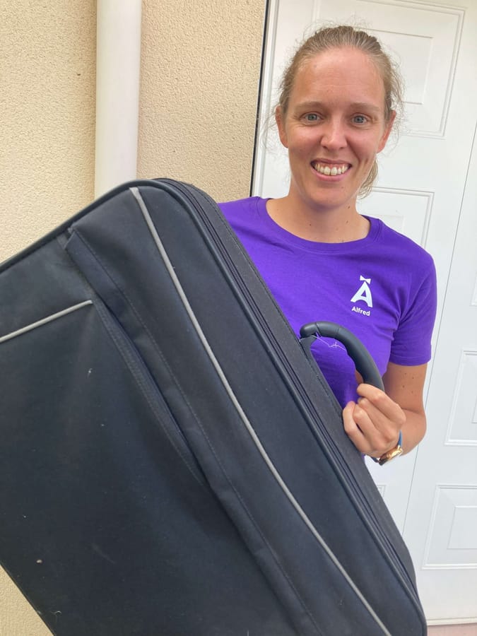 Delivering luggage Paris France.jpeg