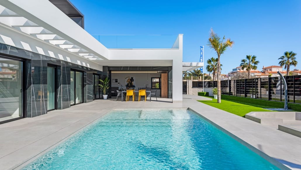 01 Oasis Villas Show House Model Sun37.jpg