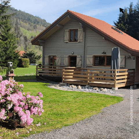 Carte de vœux carrée nouvel an géométrique colorée (2).gif