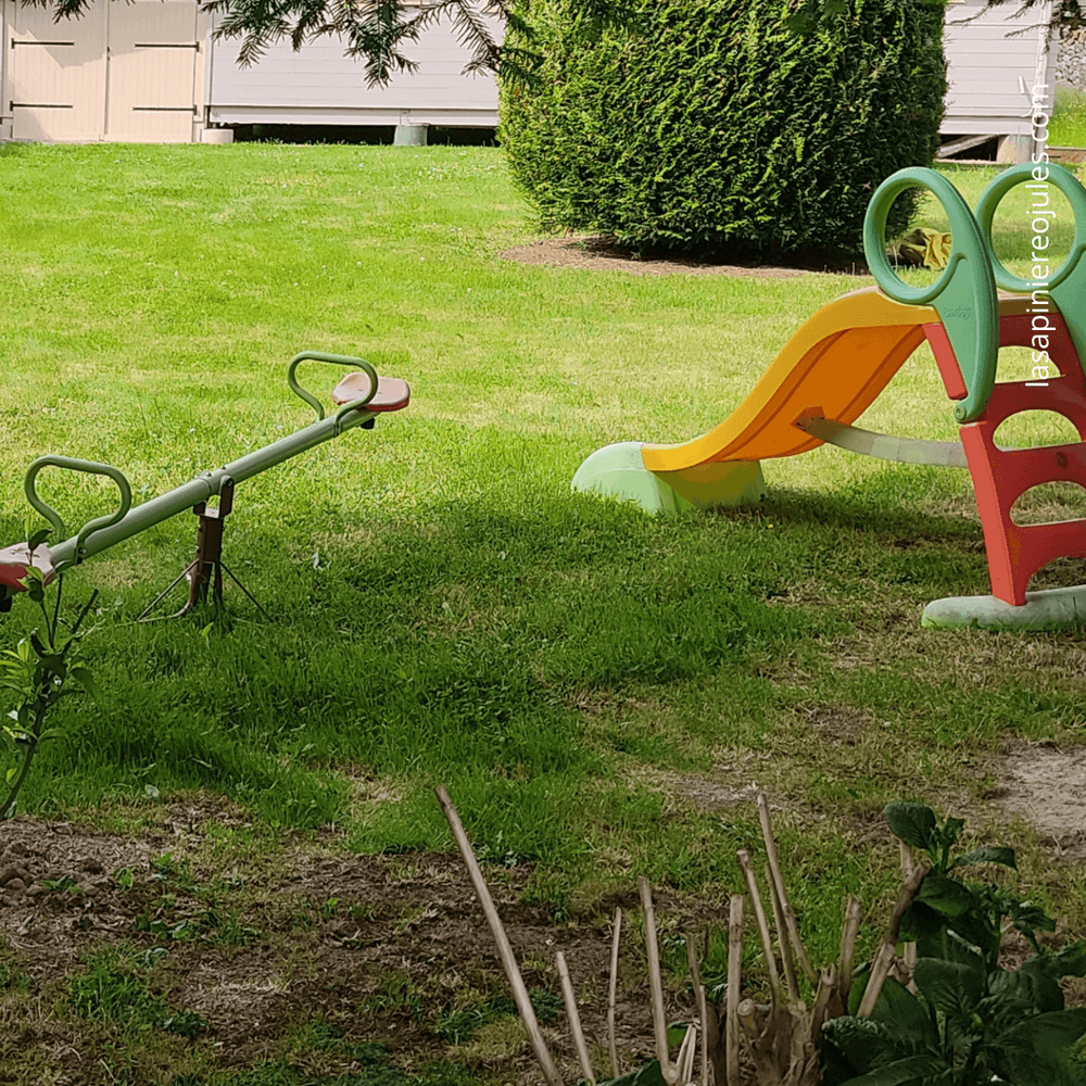 Carte de vœux carrée nouvel an géométrique colorée (29).png