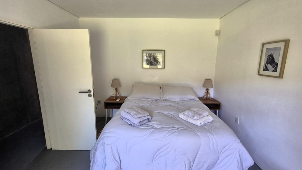 Villa Picaflor El Chorro Bedroom 1-1 Master.jpg