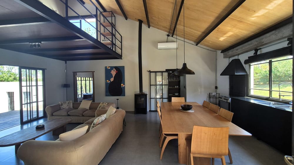 Villa Picaflor El Chorro Living 1.jpg