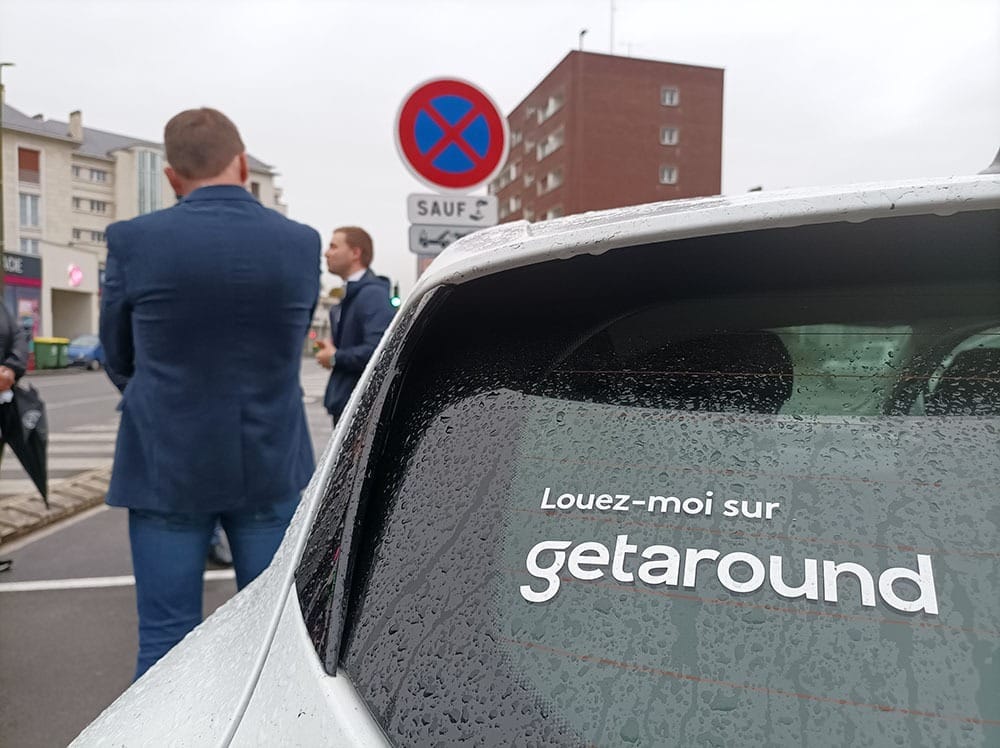 Et-les-voitures-partagees-seront-bien-garees_format_original.jpg