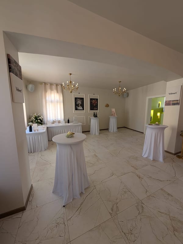 Décoration florale de mariage dans la salle Velvert près de Strasbourg