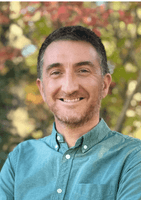 Photo Benoit profil resizee.png