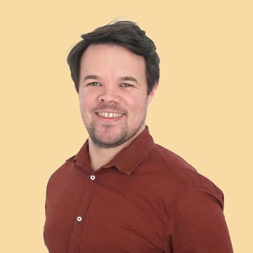 Copy of Corentin_2_yellow.jpg